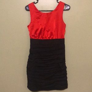 💥Price Reduced!💥Express Red/Black Satin Dress